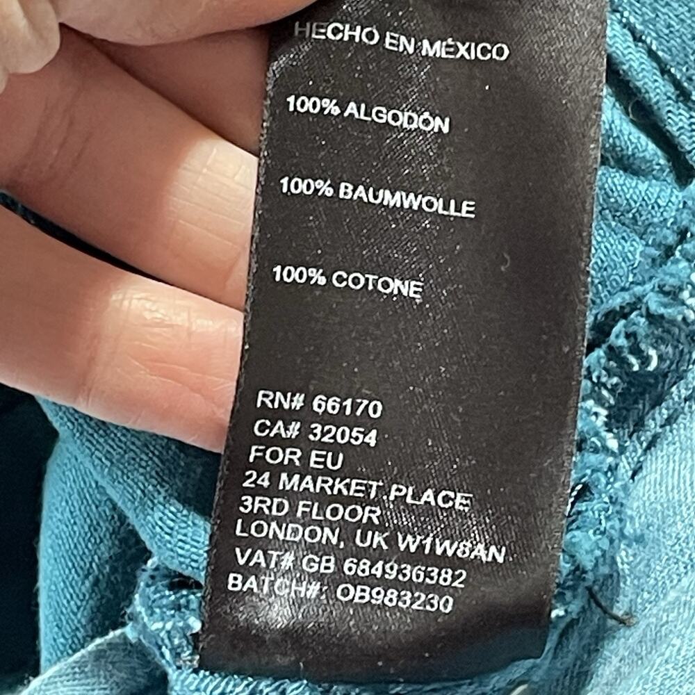 BDG Women’s Mom High Rise Shorts Size 26 Turquoise Blue Denim Rolled Cuff NEW - Picture 7 of 8